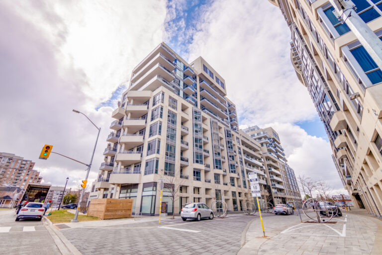 Read more about the article SW105-9191 Yonge Street, Richmond Hill