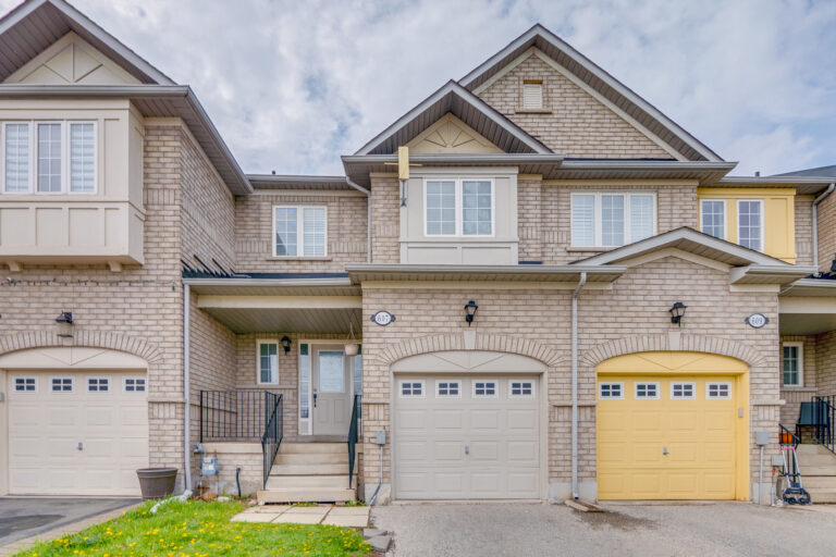 Read more about the article 607 Willmott Crescent, Milton