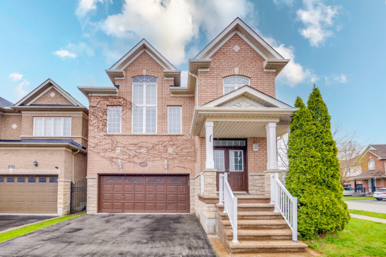 Read more about the article 1010 Laidlaw Drive, Milton