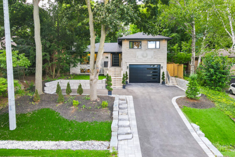 Read more about the article 3411 Enniskillen Circle, Mississauga