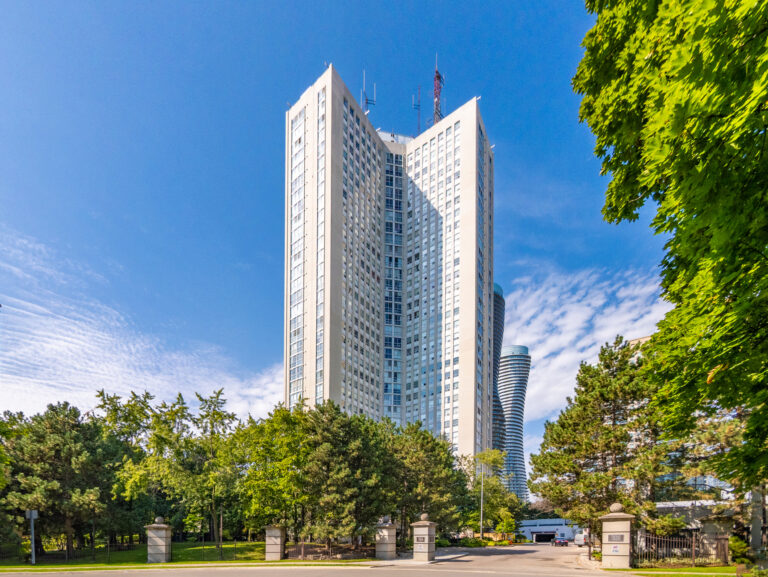 Read more about the article 601-3650 Kaneff Crescent, Mississauga