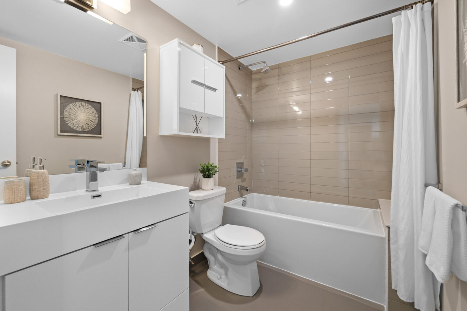 real estate photography cambridge bathroom