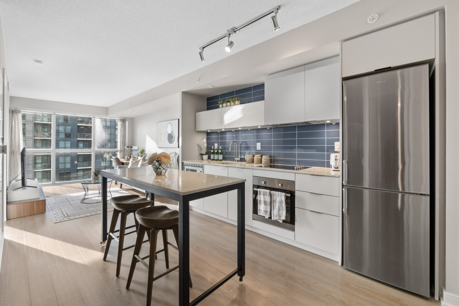 real estate photography cambridge kitchen