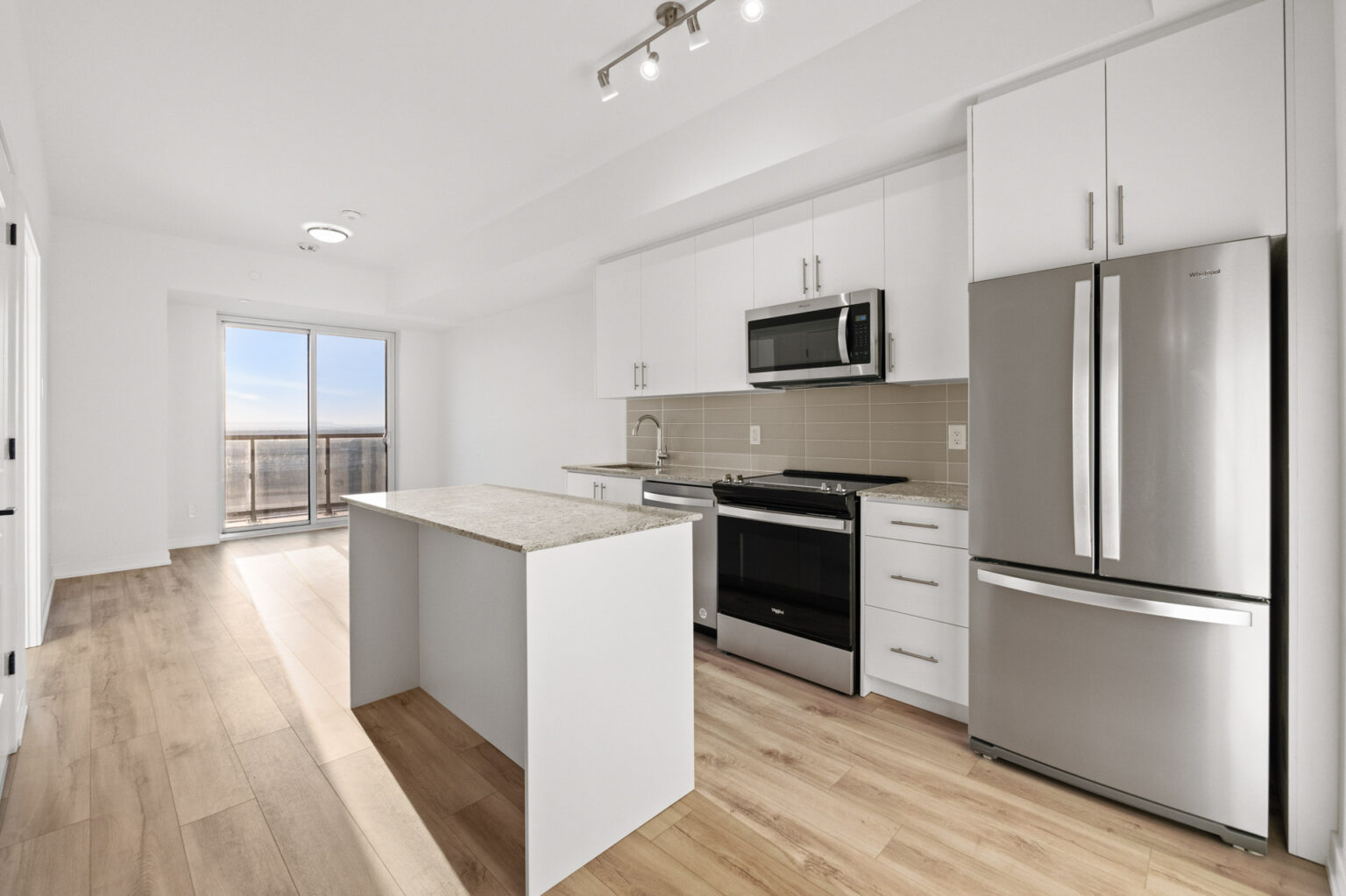 real estate photography kitchener kitchen