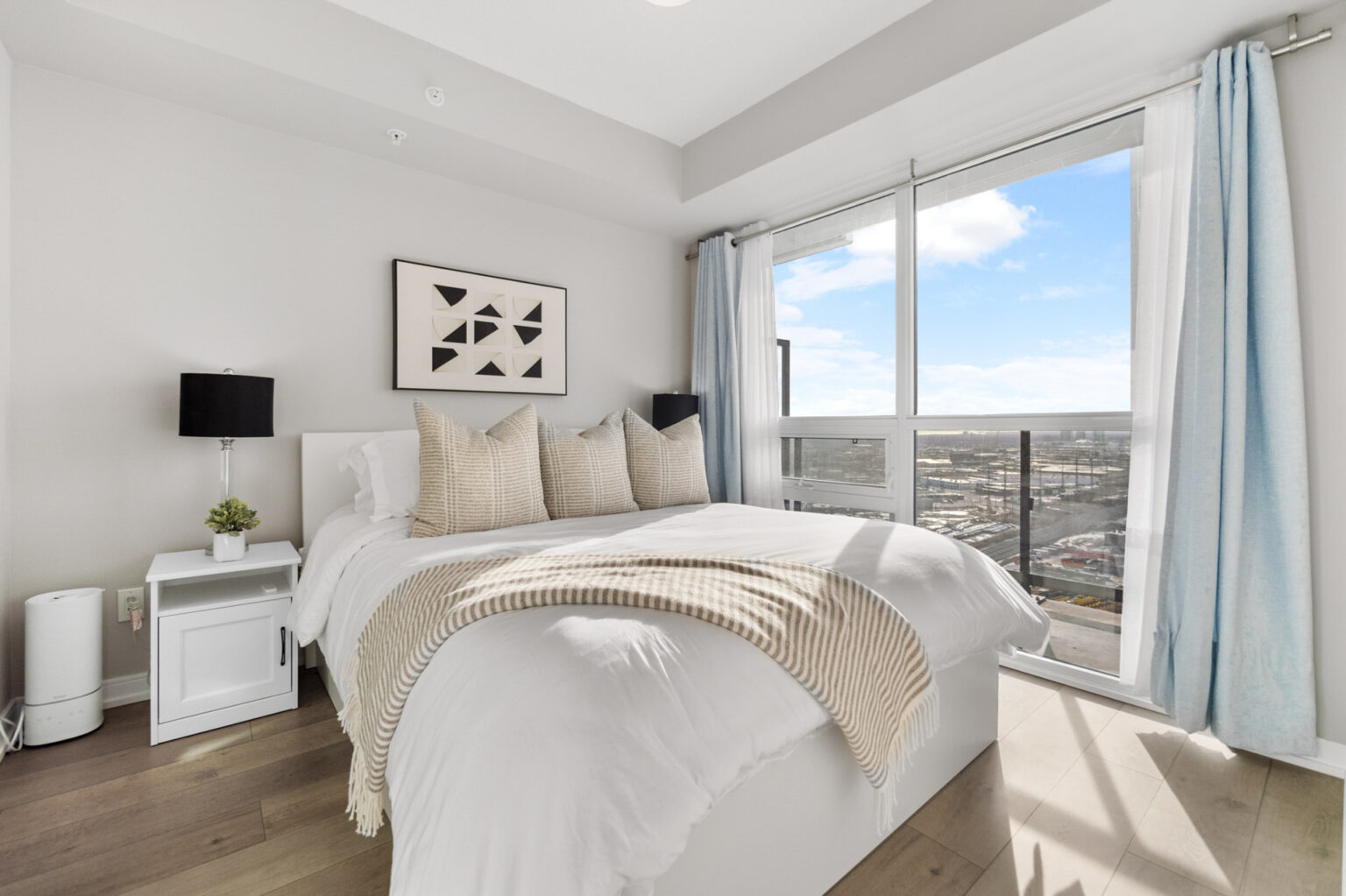 real estate photography mississauga bedroom