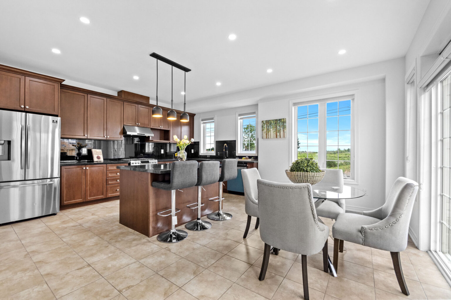 real estate photography modern kitchen