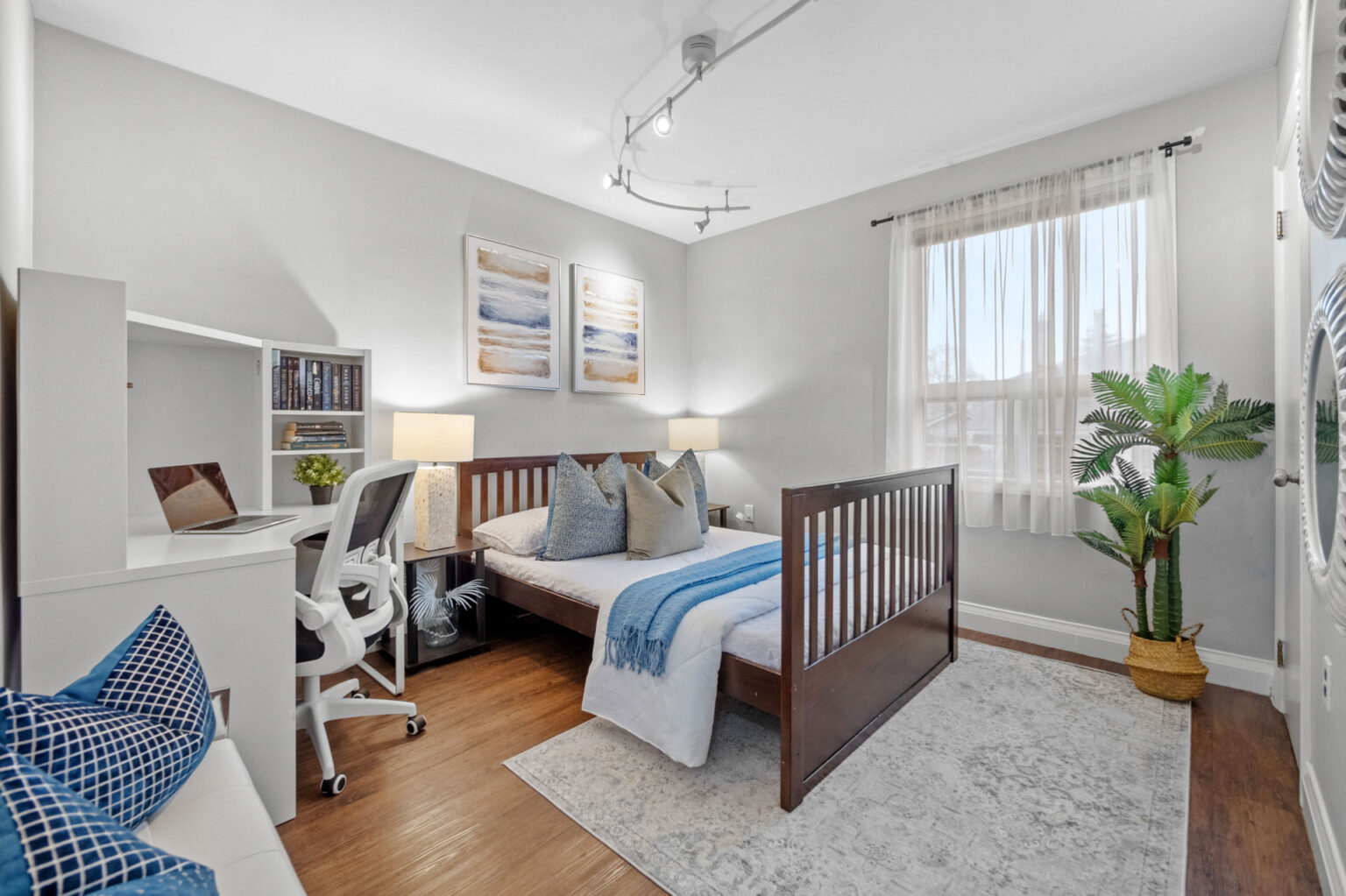 real estate photography oakville bedroom